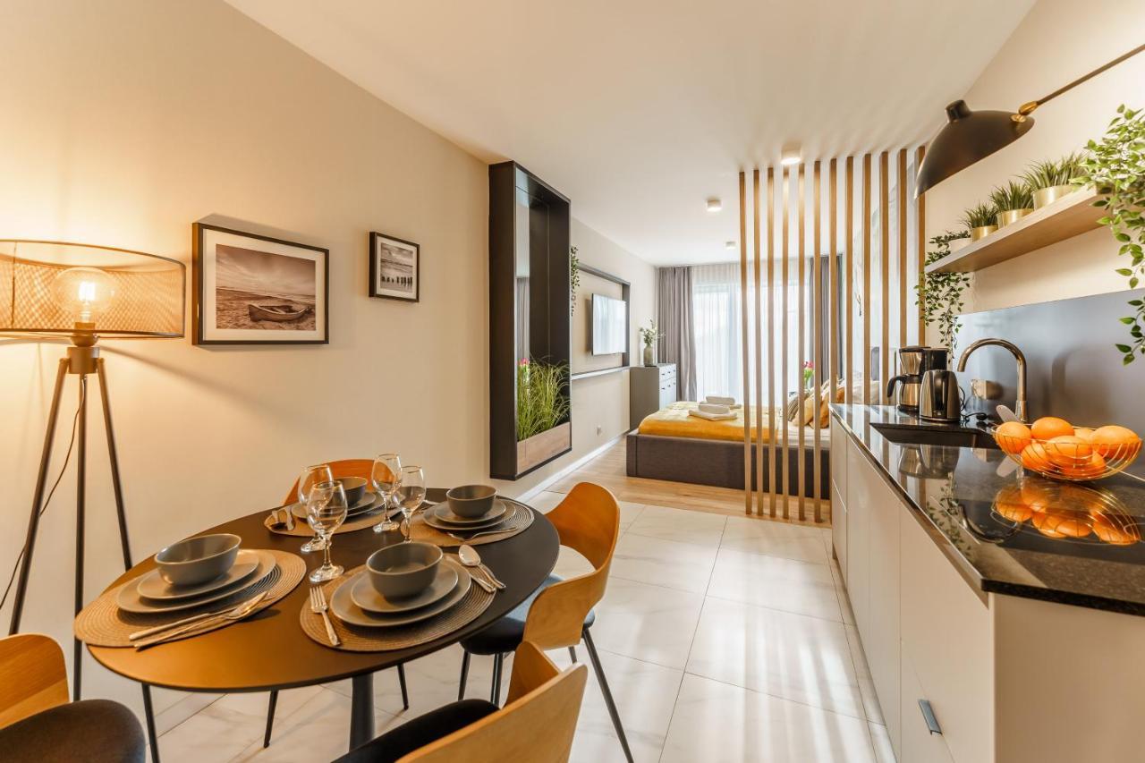 Апартаменти Perlowa Przystan Rent - Classic Gold & Silver Колобжег Екстер'єр фото