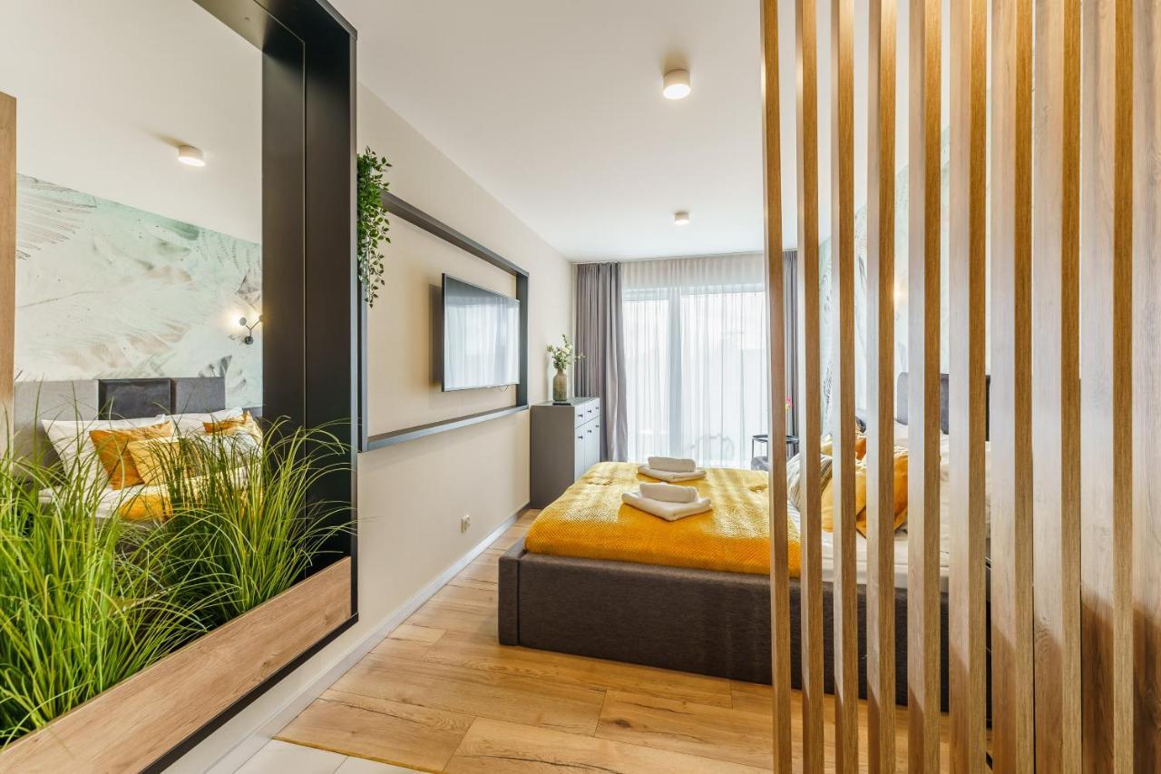 Апартаменти Perlowa Przystan Rent - Classic Gold & Silver Колобжег Екстер'єр фото